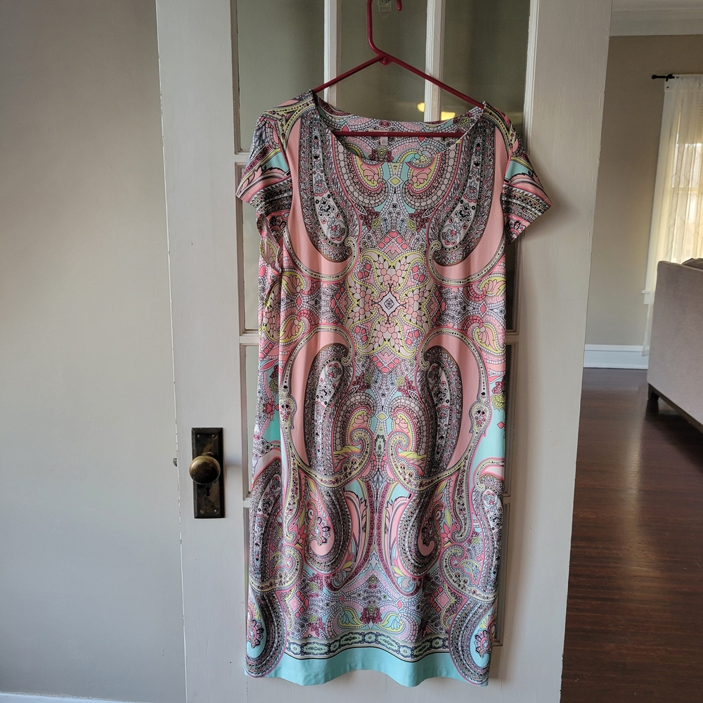 Signature Camryn Dress Barn, Size 16W colorful, retro-inspired paisley & floral